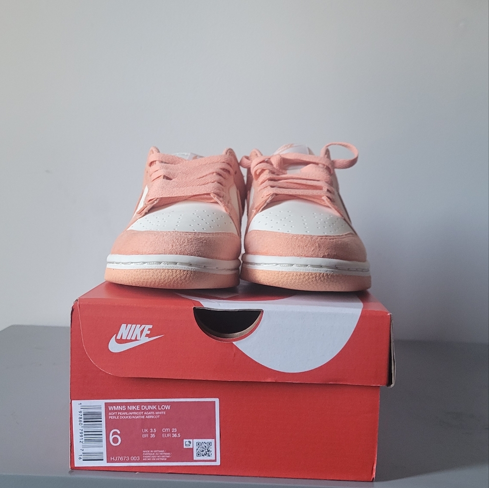 Nike Women's Dunks - Pink and White